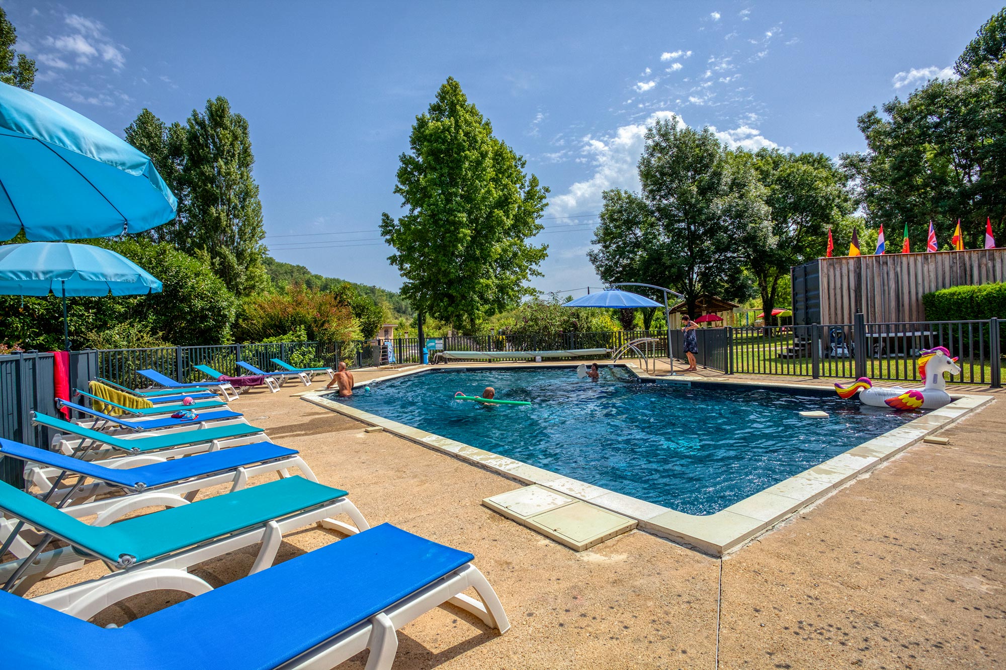 camping pool perigueux
